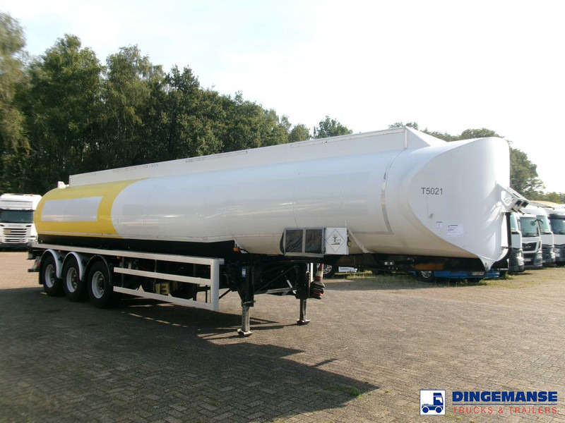Lakeland Fuel tank alu 43 m3 / 6 comp - Puspriekabė cisterna: foto 2 Lakeland Fuel tank alu 43 m3 / 6 comp - Puspriekabė cisterna: foto 2