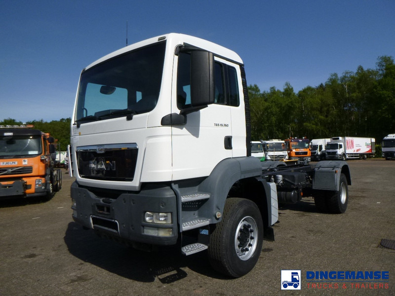 MAN TGS 19.360 4X2 BBS manual Euro 2 chassis + PTO - Važiuoklės sunkvežimis: foto 1 MAN TGS 19.360 4X2 BBS manual Euro 2 chassis + PTO - Važiuoklės sunkvežimis: foto 1