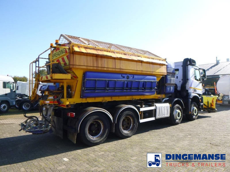 Mercedes-Benz Arocs 3240 8x4 RHD Schmidt snow plough / gritter - Sniego valymo mašina: foto 4 Mercedes-Benz Arocs 3240 8x4 RHD Schmidt snow plough / gritter - Sniego valymo mašina: foto 4