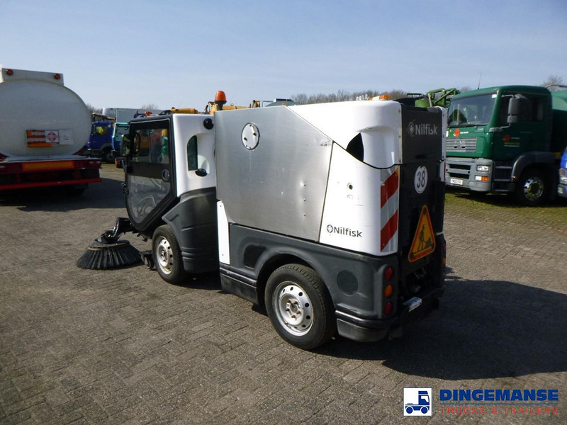 Nilfisk City Ranger CR3500 sweeper - Gatvių šlavimo mašina: foto 3 Nilfisk City Ranger CR3500 sweeper - Gatvių šlavimo mašina: foto 3