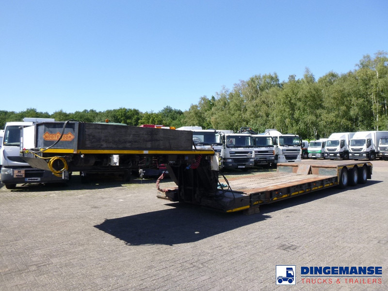 Nooteboom 3-axle lowbed trailer 33 t / extendable 8.5 m - Žemo profilio platforma puspriekabė: foto 1 Nooteboom 3-axle lowbed trailer 33 t / extendable 8.5 m - Žemo profilio platforma puspriekabė: foto 1
