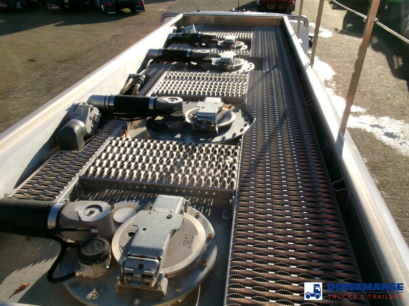 Autocisterna Renault Midlum 270 4x2 fuel tank 11.5 m3 / 4 comp ADR 26-04-2024: foto 15