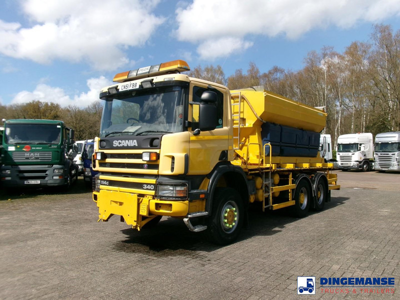 Scania P114-340 CB 6X6 RHD gritter / snow plough - Sniego valymo mašina: foto 1 Scania P114-340 CB 6X6 RHD gritter / snow plough - Sniego valymo mašina: foto 1