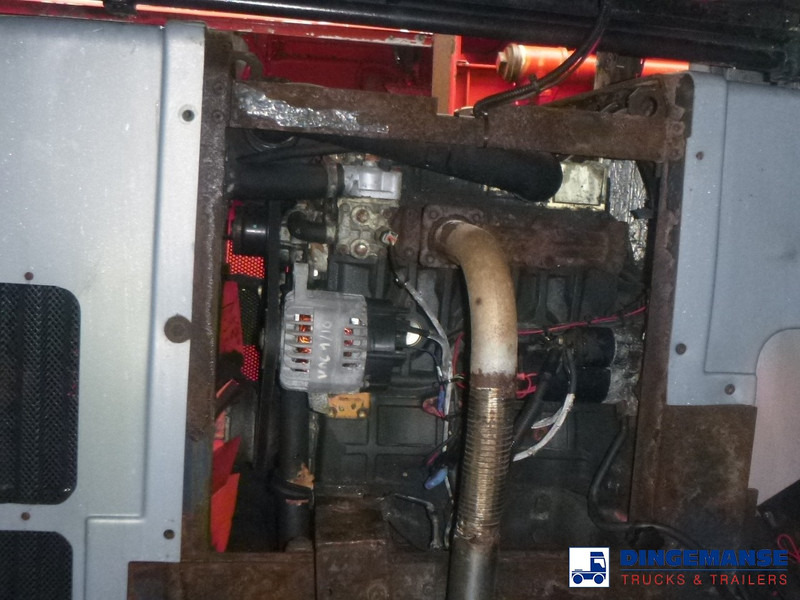 Asenizatorius VALLELY Vacuum tank alu 30 m3 / 1 comp + Engine: foto 19