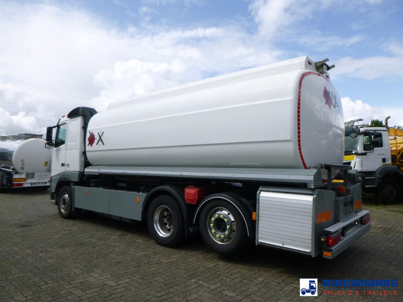 Volvo FH 460 6x2 fuel tank 23.6 m3 / 4 comp - Autocisterna: foto 4 Volvo FH 460 6x2 fuel tank 23.6 m3 / 4 comp - Autocisterna: foto 4