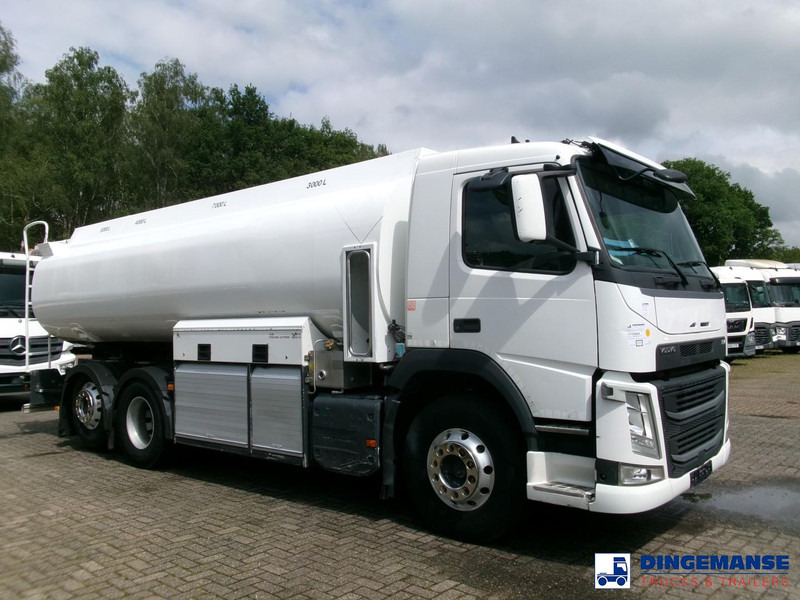 Volvo FM 380 6X2 fuel tank 20.6 m3 / 4 comp - Autocisterna: foto 2 Volvo FM 380 6X2 fuel tank 20.6 m3 / 4 comp - Autocisterna: foto 2
