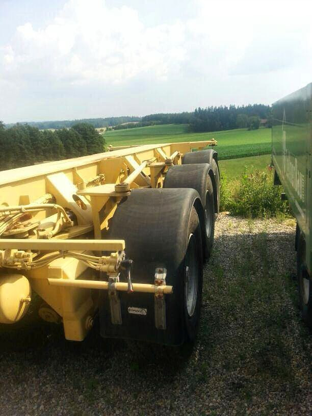 Goldhofer 3-Achs SPZ-DL3-38/80 Spezial 20,5meter + 3xLenk - Žemo profilio platforma puspriekabė: foto 5 Goldhofer 3-Achs SPZ-DL3-38/80 Spezial 20,5meter + 3xLenk - Žemo profilio platforma puspriekabė: foto 5