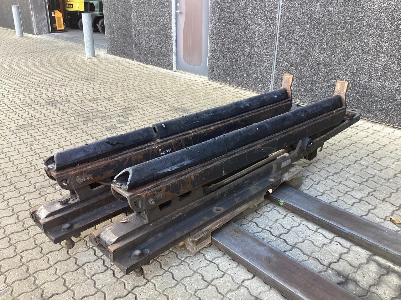 ELM LASTSTABILISATOR - Šakės: foto 4 ELM LASTSTABILISATOR - Šakės: foto 4