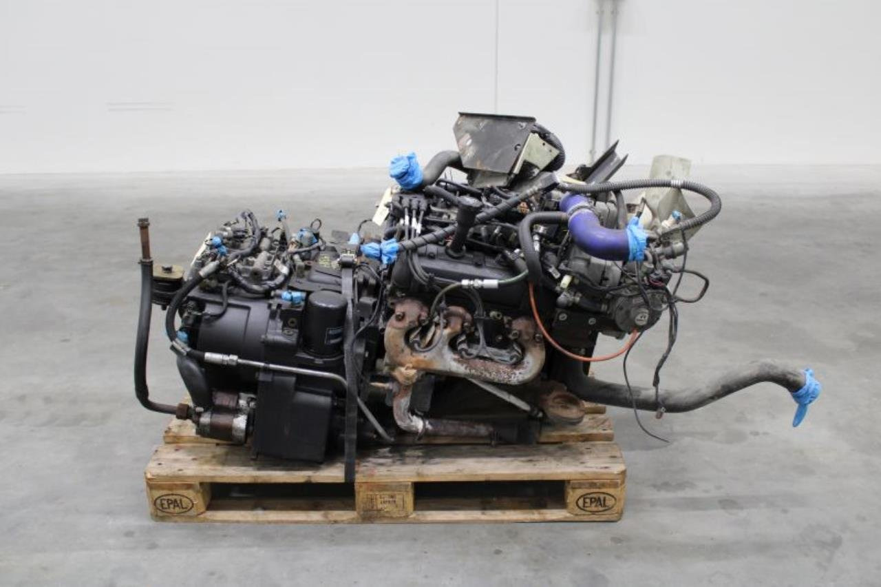 Hyster 4.3 L. V6 - Variklis: foto 1 Hyster 4.3 L. V6 - Variklis: foto 1