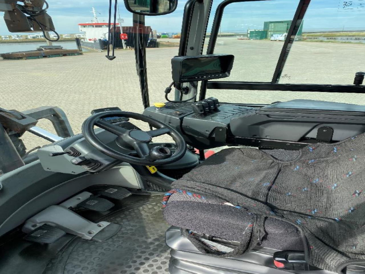 Kalmar DCG250-12 - Dyzelinis krautuvas: foto 4 Kalmar DCG250-12 - Dyzelinis krautuvas: foto 4