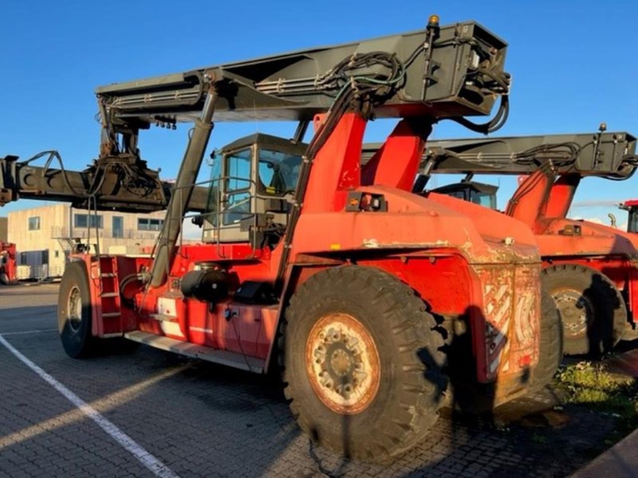 Kalmar DRF450-65S6X - Stelažų krautuvas: foto 3 Kalmar DRF450-65S6X - Stelažų krautuvas: foto 3