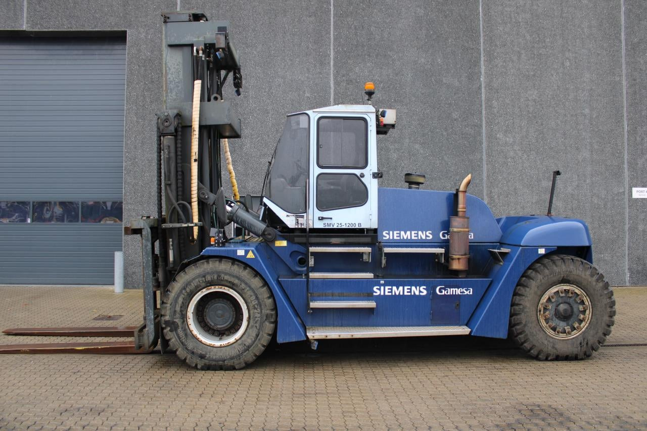 SMV SL25-1200 - Dyzelinis krautuvas: foto 1 SMV SL25-1200 - Dyzelinis krautuvas: foto 1