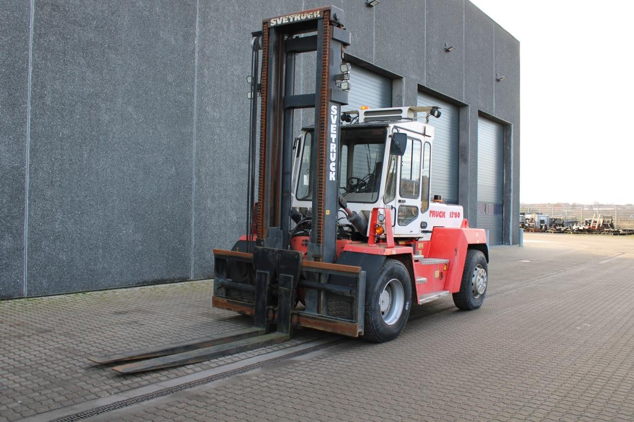 SveTruck 13660 - Dyzelinis krautuvas: foto 2 SveTruck 13660 - Dyzelinis krautuvas: foto 2