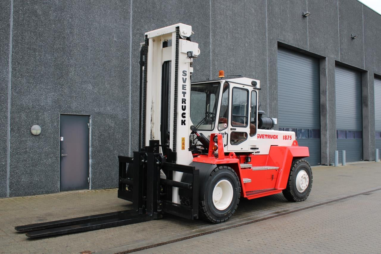 SveTruck 1875-33 - Dyzelinis krautuvas: foto 2 SveTruck 1875-33 - Dyzelinis krautuvas: foto 2