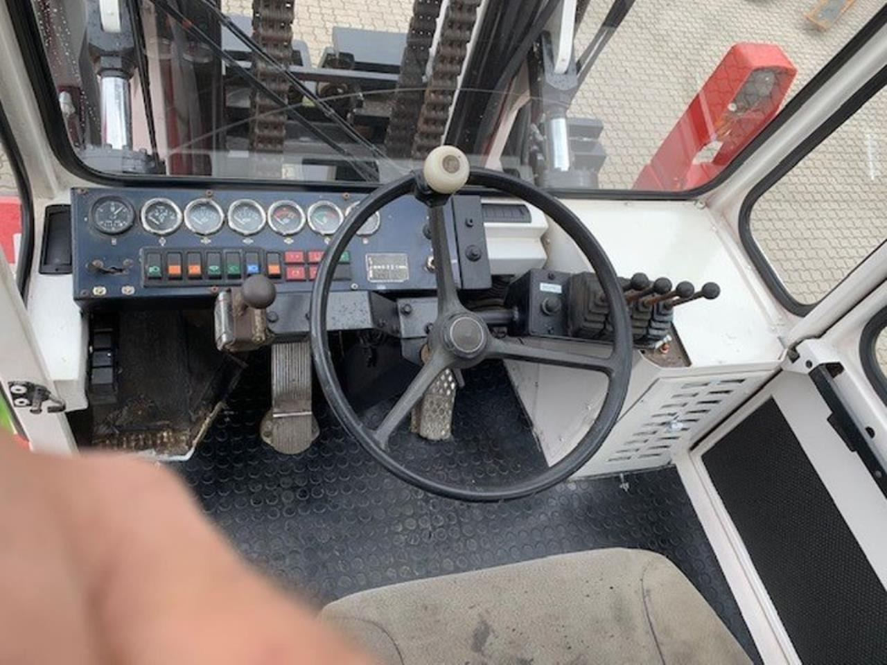 SveTruck 25120-42 - Dyzelinis krautuvas: foto 4 SveTruck 25120-42 - Dyzelinis krautuvas: foto 4