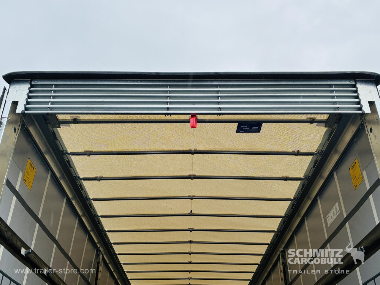 SCHMITZ Auflieger Curtainsider Mega - Tentinė puspriekabė: foto 4 SCHMITZ Auflieger Curtainsider Mega - Tentinė puspriekabė: foto 4
