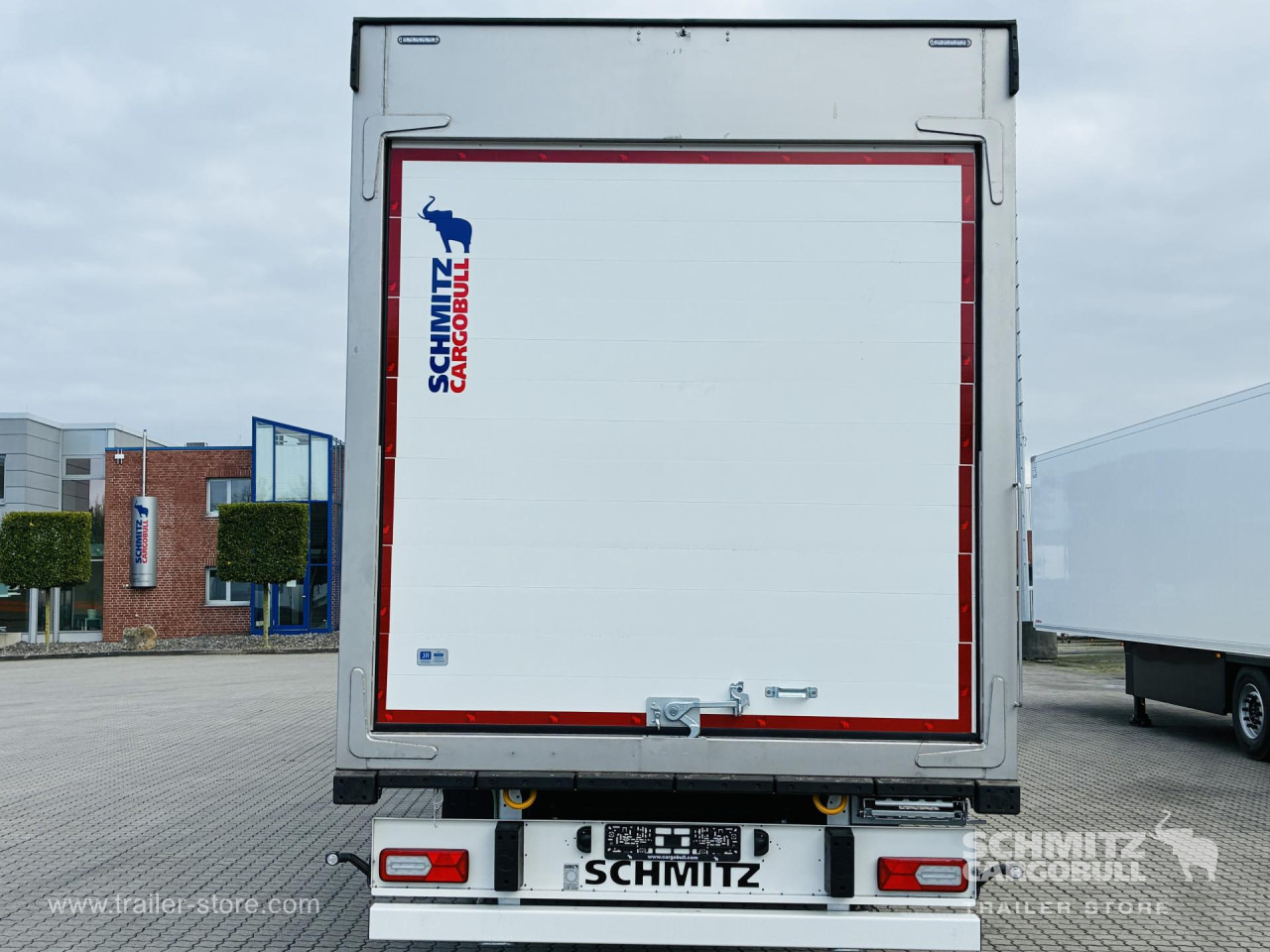 SCHMITZ Auflieger Tiefkühler Standard Double deck - Izoterminis puspriekabė: foto 2 SCHMITZ Auflieger Tiefkühler Standard Double deck - Izoterminis puspriekabė: foto 2