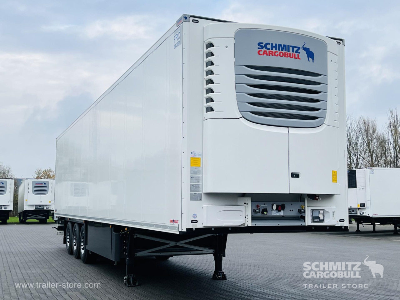 SCHMITZ Auflieger Tiefkühler Standard Double deck - Izoterminis puspriekabė: foto 1 SCHMITZ Auflieger Tiefkühler Standard Double deck - Izoterminis puspriekabė: foto 1