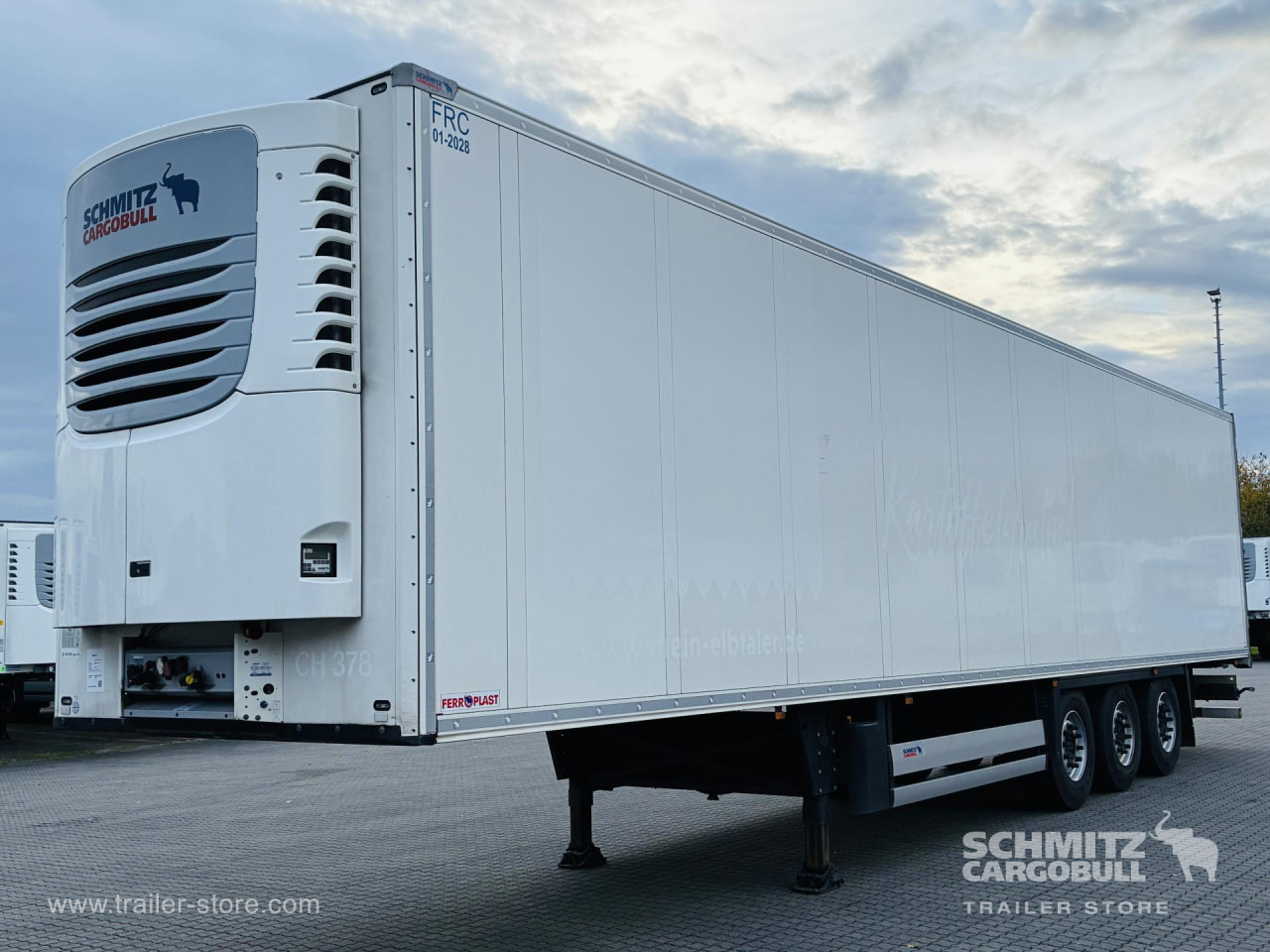 SCHMITZ Auflieger Tiefkühler Standard Double deck - Izoterminis puspriekabė: foto 2 SCHMITZ Auflieger Tiefkühler Standard Double deck - Izoterminis puspriekabė: foto 2