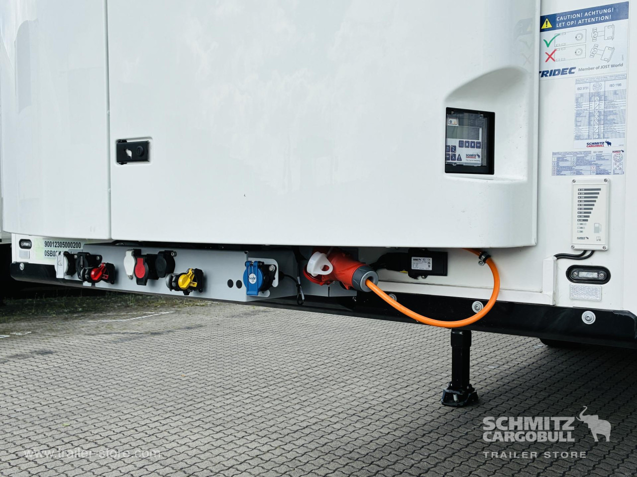 SCHMITZ Auflieger Tiefkühler Standard Taillift - Izoterminis puspriekabė: foto 5 SCHMITZ Auflieger Tiefkühler Standard Taillift - Izoterminis puspriekabė: foto 5