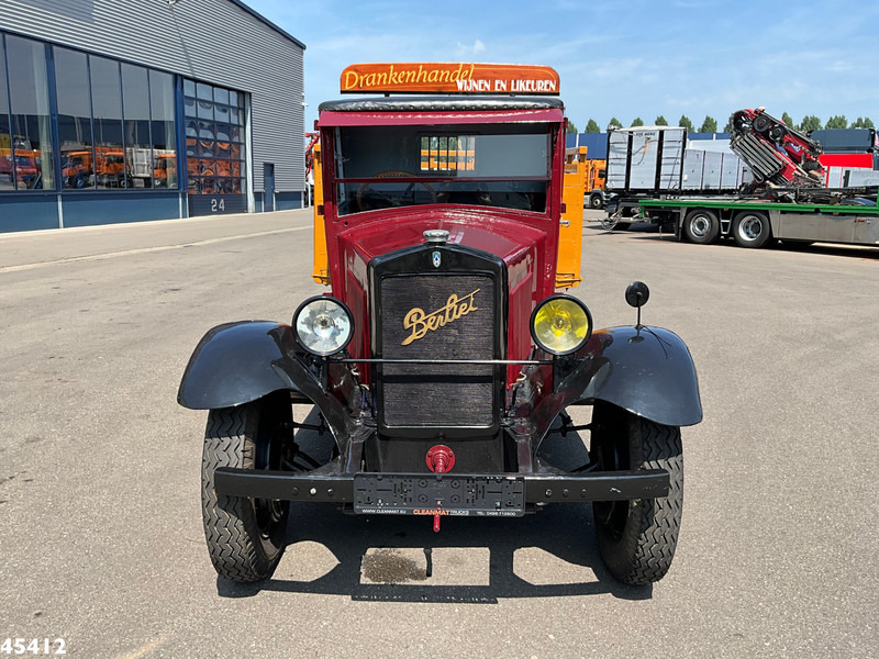 BERLIET V.H.A Oldtimer met open laadbak - Platforminis/ Bortinis sunkvežimis: foto 2 BERLIET V.H.A Oldtimer met open laadbak - Platforminis/ Bortinis sunkvežimis: foto 2