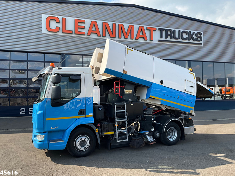 DAF FA LF 180 Euro 6 Johnston VS502 Just 138.807 km! - Gatvių šlavimo mašina: foto 2 DAF FA LF 180 Euro 6 Johnston VS502 Just 138.807 km! - Gatvių šlavimo mašina: foto 2