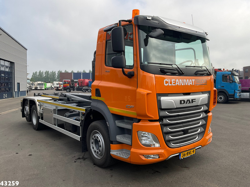 DAF FAN CF 430 VDL 21 Ton haakarmsysteem - Hook-lift sunkvežimis: foto 3 DAF FAN CF 430 VDL 21 Ton haakarmsysteem - Hook-lift sunkvežimis: foto 3