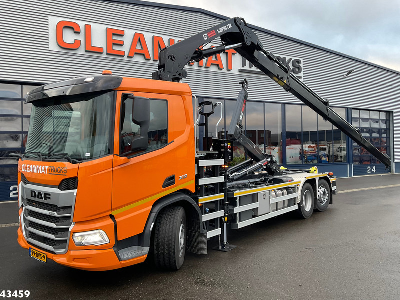 DAF FAN XD 450 Hiab 23 Tonmeter laadkraan - Hook-lift sunkvežimis, Sunkvežimis su kranu: foto 1 DAF FAN XD 450 Hiab 23 Tonmeter laadkraan - Hook-lift sunkvežimis, Sunkvežimis su kranu: foto 1