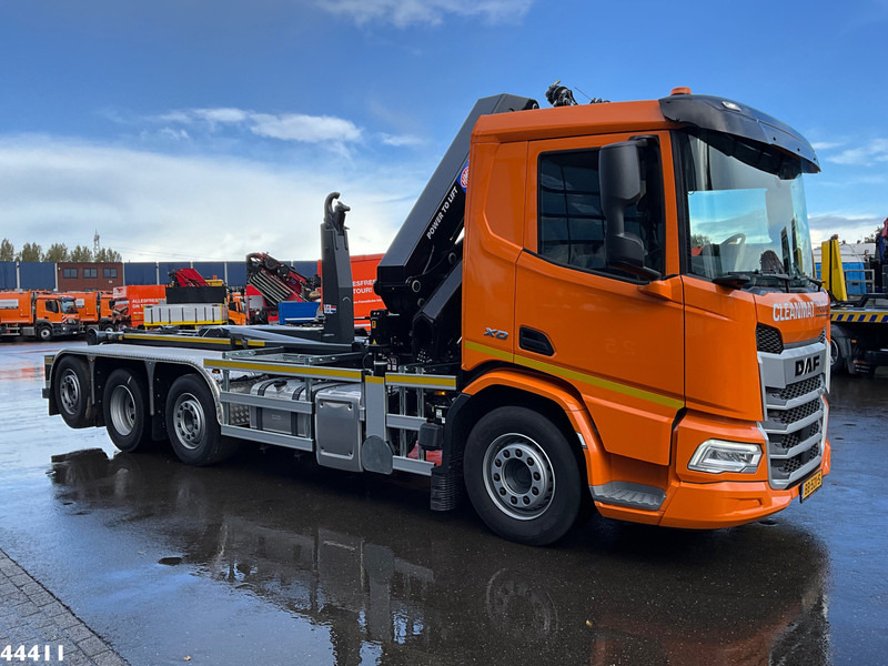 DAF FAQ XD 450 8x2 Euro 6 HMF 28 Tonmeter laadkraan - Hook-lift sunkvežimis, Sunkvežimis su kranu: foto 3 DAF FAQ XD 450 8x2 Euro 6 HMF 28 Tonmeter laadkraan - Hook-lift sunkvežimis, Sunkvežimis su kranu: foto 3