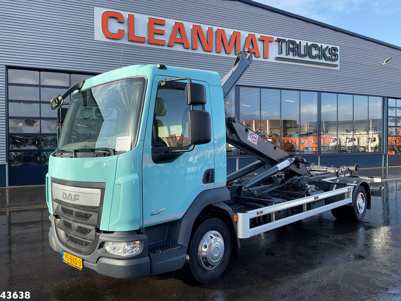 DAF LF 180 Euro 6 14 Ton haakarmsysteem - Hook-lift sunkvežimis: foto 1 DAF LF 180 Euro 6 14 Ton haakarmsysteem - Hook-lift sunkvežimis: foto 1