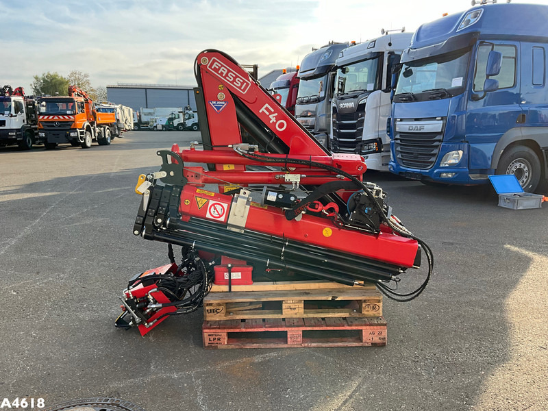 FASSI DEMO 4 Tonmeter laadkraan Laadkraan - Kranas-manipuliatorius: foto 4 FASSI DEMO 4 Tonmeter laadkraan Laadkraan - Kranas-manipuliatorius: foto 4