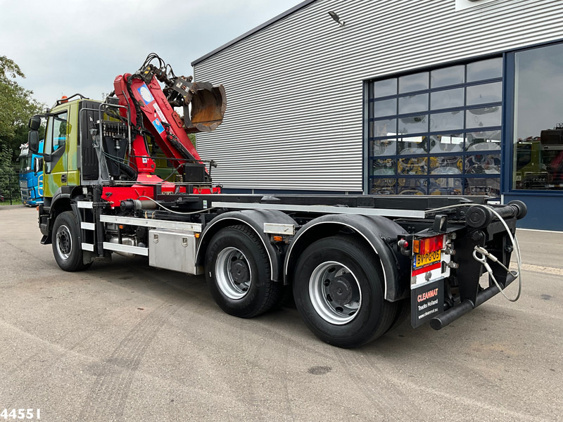 Iveco AD260T41 6x4 HMF 16 Tonmeter Z-kraan - Sunkvežimis - kabelių sistema, Sunkvežimis su kranu: foto 4 Iveco AD260T41 6x4 HMF 16 Tonmeter Z-kraan - Sunkvežimis - kabelių sistema, Sunkvežimis su kranu: foto 4