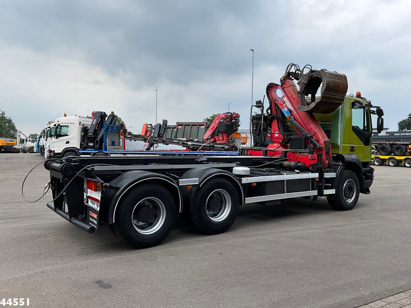 Iveco AD260T41 6x4 HMF 16 Tonmeter Z-kraan - Sunkvežimis - kabelių sistema, Sunkvežimis su kranu: foto 5 Iveco AD260T41 6x4 HMF 16 Tonmeter Z-kraan - Sunkvežimis - kabelių sistema, Sunkvežimis su kranu: foto 5