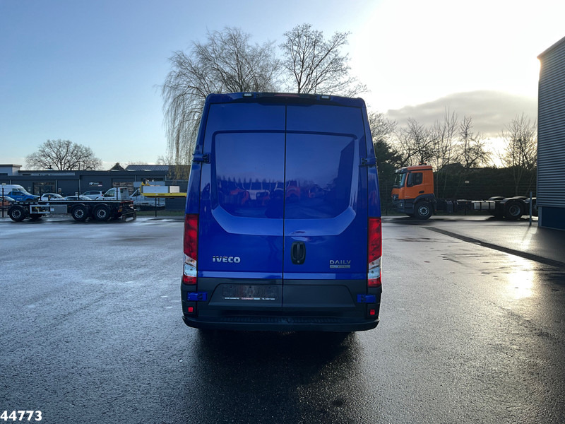 Iveco Daily 35C18 RIONED hogedrukwater installatie - Asenizatorius: foto 4 Iveco Daily 35C18 RIONED hogedrukwater installatie - Asenizatorius: foto 4