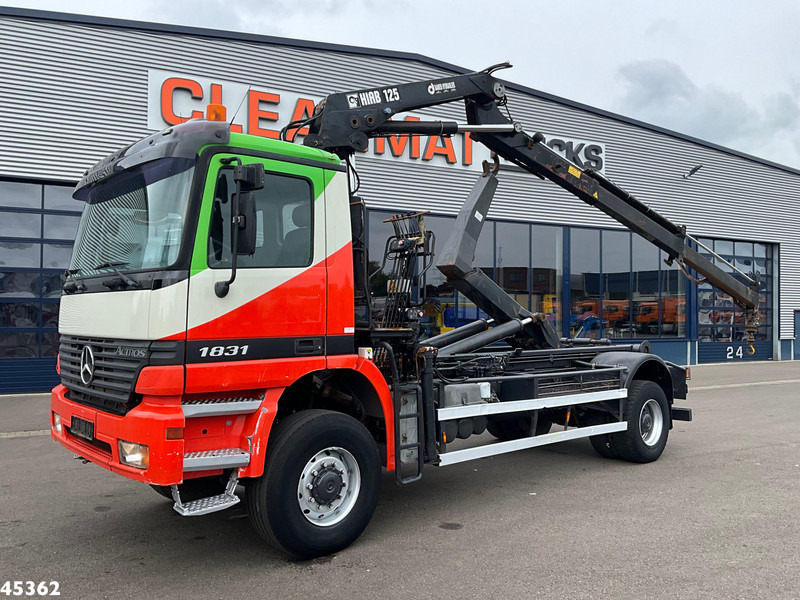 Mercedes-Benz Actros 1931 AK 4x4 Hiab 12 Tonmeter laadkraan - Hook-lift sunkvežimis, Sunkvežimis su kranu: foto 1 Mercedes-Benz Actros 1931 AK 4x4 Hiab 12 Tonmeter laadkraan - Hook-lift sunkvežimis, Sunkvežimis su kranu: foto 1