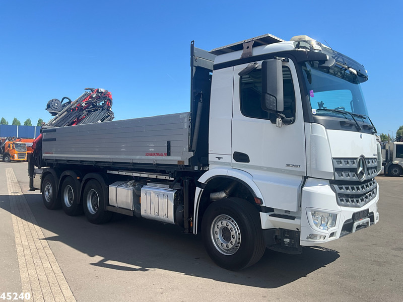 Mercedes-Benz Arocs 3251 8x4 Euro 6 Retarder Palfinger 34 Tonmeter laadkraan + Fly-Jib 2 zijdige kipper Just 146.766 km! - Savivartis sunkvežimis, Sunkvežimis su kranu: foto 4 Mercedes-Benz Arocs 3251 8x4 Euro 6 Retarder Palfinger 34 Tonmeter laadkraan + Fly-Jib 2 zijdige kipper Just 146.766 km! - Savivartis sunkvežimis, Sunkvežimis su kranu: foto 4