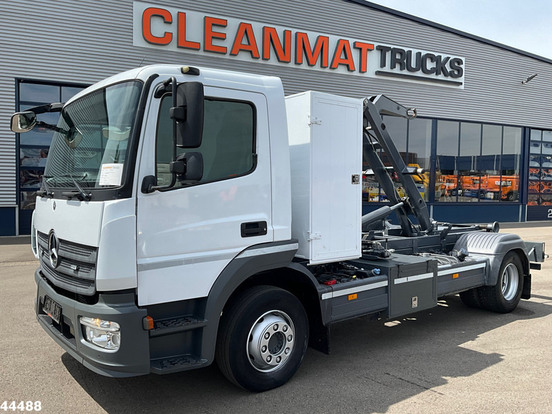 Mercedes-Benz Atego 1218 Euro 6 Manual 7 Ton haakarmsysteem - Hook-lift sunkvežimis: foto 1 Mercedes-Benz Atego 1218 Euro 6 Manual 7 Ton haakarmsysteem - Hook-lift sunkvežimis: foto 1