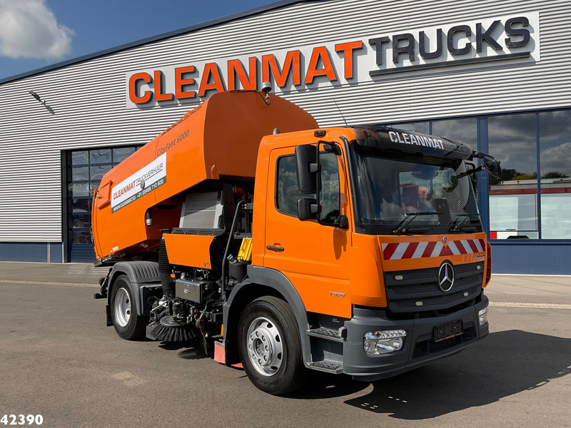 Mercedes-Benz Atego 1321 Bucher Cityfant 6000 Just 49.567 km! - Gatvių šlavimo mašina: foto 1 Mercedes-Benz Atego 1321 Bucher Cityfant 6000 Just 49.567 km! - Gatvių šlavimo mašina: foto 1
