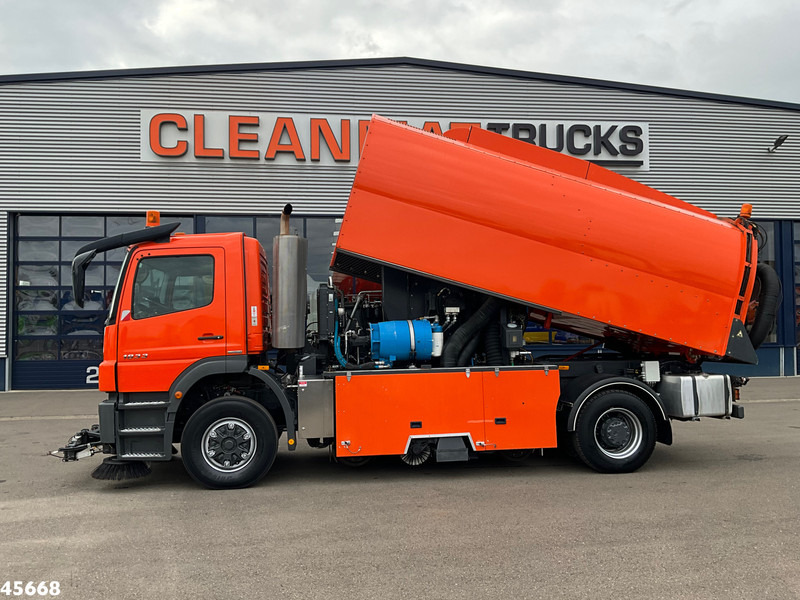 Mercedes-Benz Axor 1833 4x4 Schörling SORF Schienenreinigungs/Railway sweeper Just 38.680 Km! - Gatvių šlavimo mašina: foto 2 Mercedes-Benz Axor 1833 4x4 Schörling SORF Schienenreinigungs/Railway sweeper Just 38.680 Km! - Gatvių šlavimo mašina: foto 2