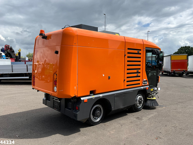 Ravo 540 Euro 6 - Gatvių šlavimo mašina: foto 4 Ravo 540 Euro 6 - Gatvių šlavimo mašina: foto 4