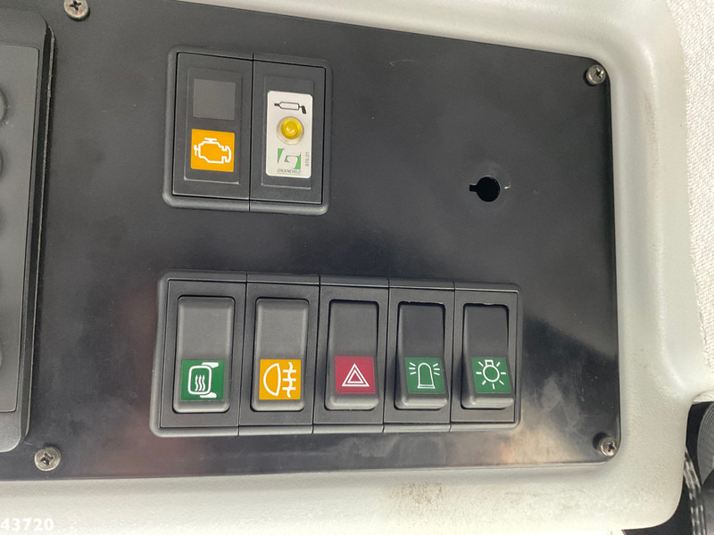 Ravo 540 STH Euro 6 with 3-rd brush lizingą Ravo 540 STH Euro 6 with 3-rd brush: foto 11 Ravo 540 STH Euro 6 with 3-rd brush lizingą Ravo 540 STH Euro 6 with 3-rd brush: foto 11