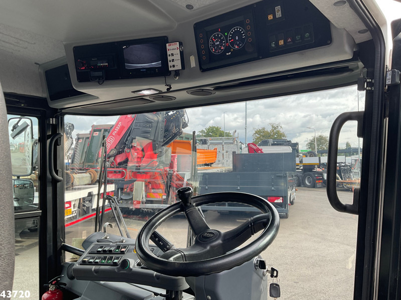 Ravo 540 STH Euro 6 with 3-rd brush lizingą Ravo 540 STH Euro 6 with 3-rd brush: foto 8 Ravo 540 STH Euro 6 with 3-rd brush lizingą Ravo 540 STH Euro 6 with 3-rd brush: foto 8