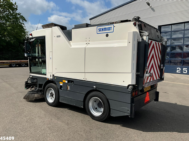 Schmidt Cleango 500 Compact Euro 6 with 3-rd brush - Gatvių šlavimo mašina: foto 4 Schmidt Cleango 500 Compact Euro 6 with 3-rd brush - Gatvių šlavimo mašina: foto 4