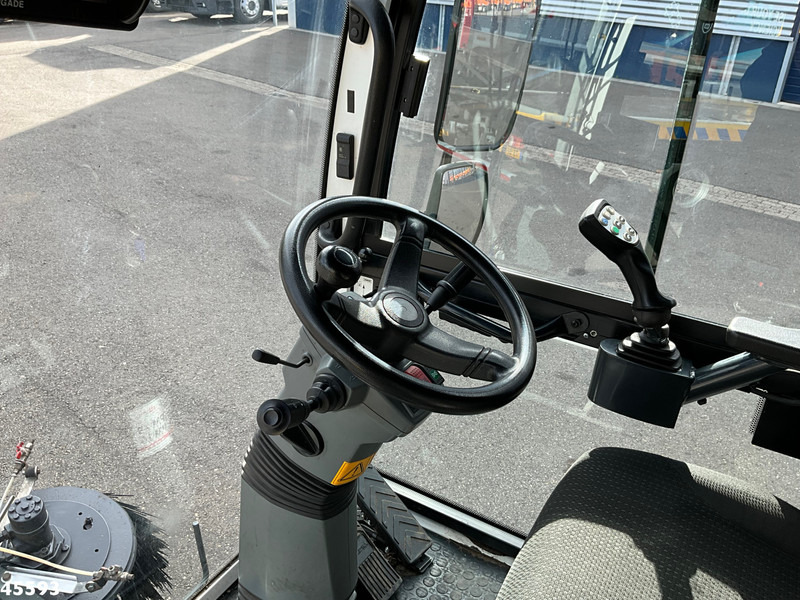 Gatvių šlavimo mašina Schmidt Compact 400 Euro 6 with 3-rd brush: foto 11