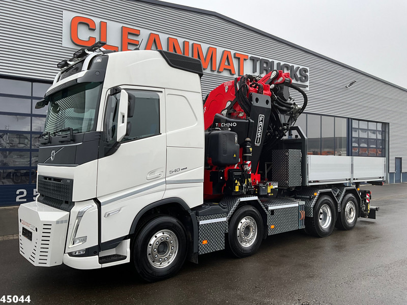Volvo FH 540 8x2 Fassi 145 Tonmeter laadkraan + Fly-JIb Just 7.187 Km! Demo voertuig! - Sunkvežimis su kranu: foto 3 Volvo FH 540 8x2 Fassi 145 Tonmeter laadkraan + Fly-JIb Just 7.187 Km! Demo voertuig! - Sunkvežimis su kranu: foto 3