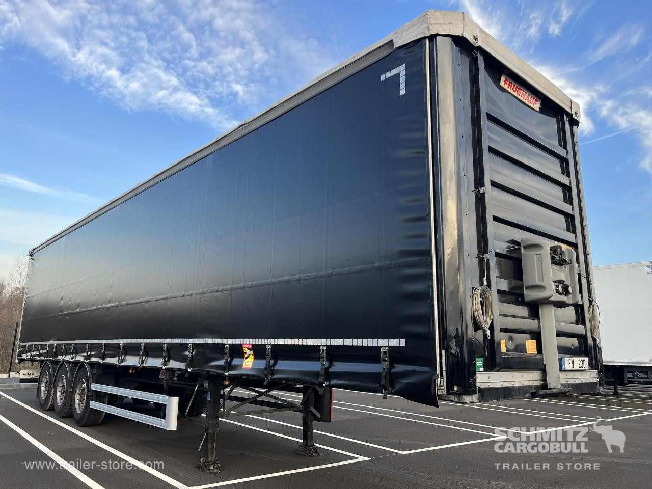 FRUEHAUF Curtainsider Standard - Tentinė puspriekabė: foto 1 FRUEHAUF Curtainsider Standard - Tentinė puspriekabė: foto 1