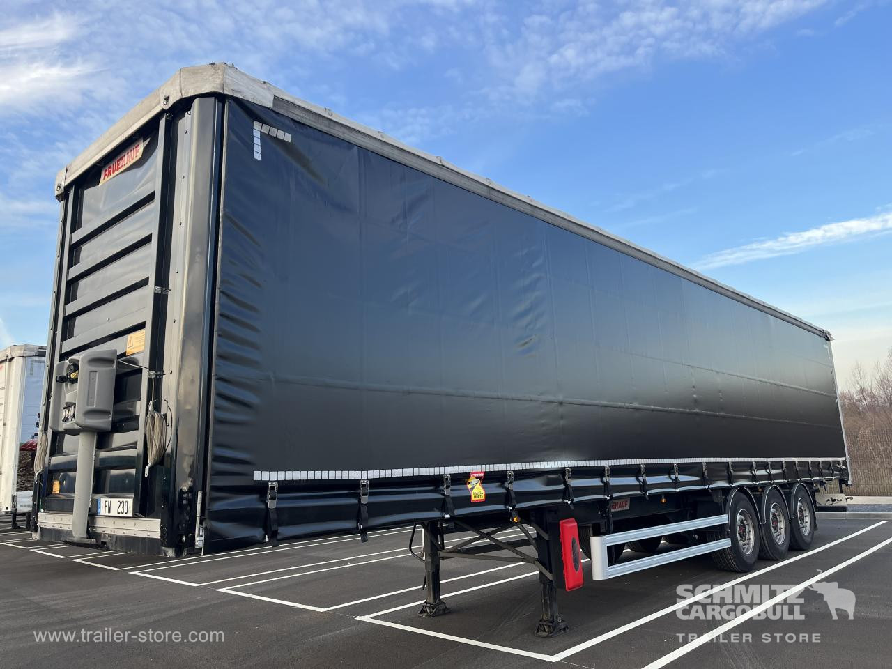 FRUEHAUF Curtainsider Standard - Tentinė puspriekabė: foto 3 FRUEHAUF Curtainsider Standard - Tentinė puspriekabė: foto 3
