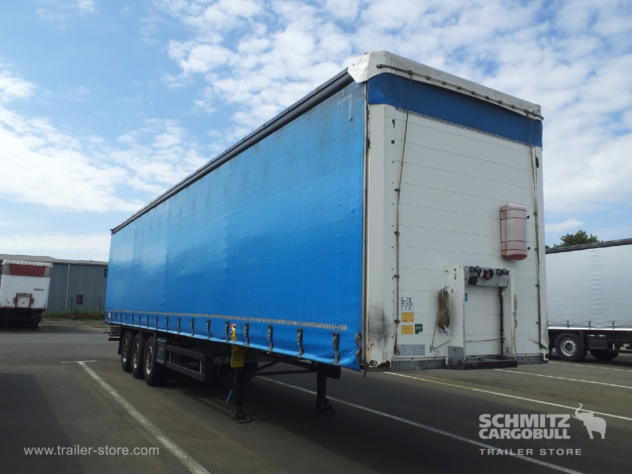 SCHMITZ Curtainsider Standard - Tentinė puspriekabė: foto 1 SCHMITZ Curtainsider Standard - Tentinė puspriekabė: foto 1
