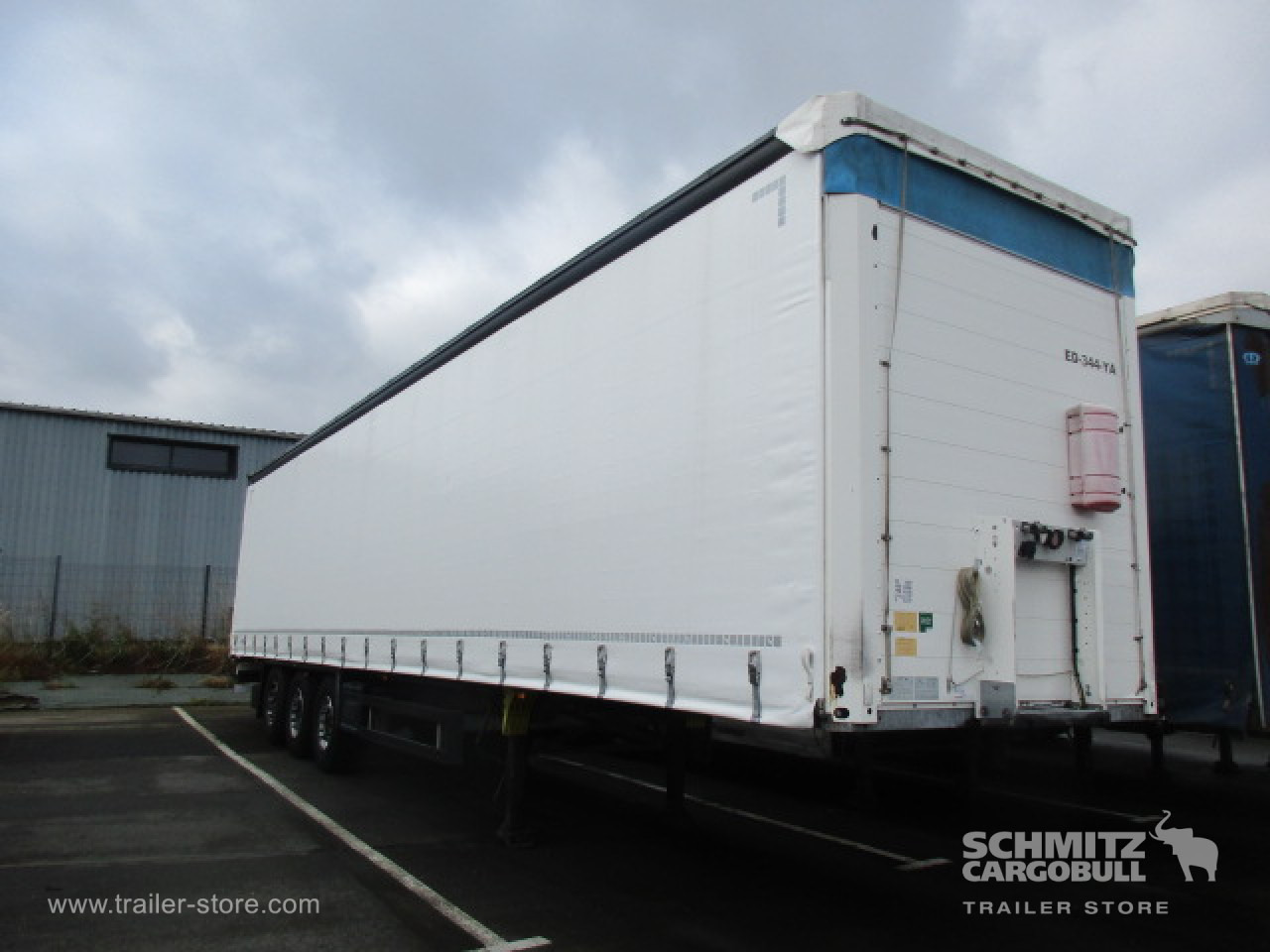 SCHMITZ Curtainsider Standard - Tentinė puspriekabė: foto 1 SCHMITZ Curtainsider Standard - Tentinė puspriekabė: foto 1