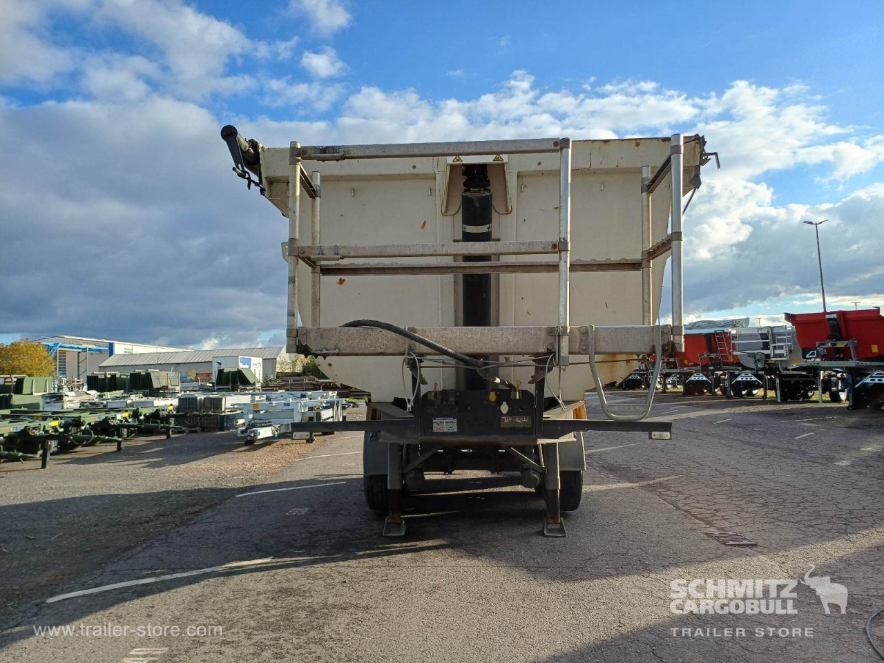 Savivartis puspriekabė MEILLER Auflieger Kipper Stahlrundmulde 26m³: foto 8 Savivartis puspriekabė MEILLER Auflieger Kipper Stahlrundmulde 26m³: foto 8